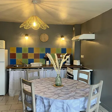 Dom wakacyjny Charmante Maison Atypique Les Ulmes