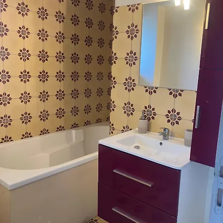 Charmante Maison Atypique * Les Ulmes